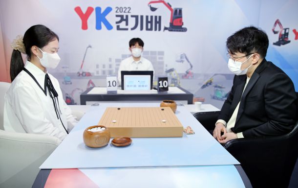 中国围棋联赛新赛季拟拒绝外援，卞相壹等棋手或无法参赛，这对中韩两国围棋发展究竟有何影响？