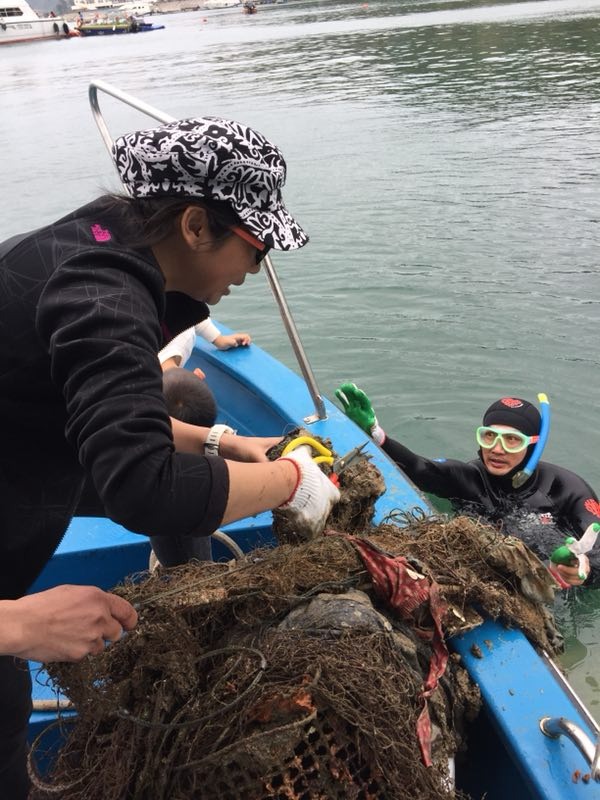 我在海上，逐梦建家园！揭秘海洋筑居新篇章的独特魅力与挑战之谜。