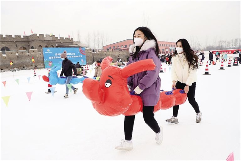 让冰雪运动在寻常百姓家绽放魅力，澳门视角的深度解读！一探究竟背后的机遇与挑战。